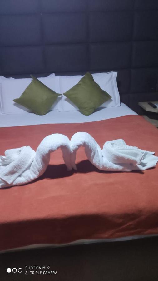 Orange Villa Tiranë Eksteriør bilde