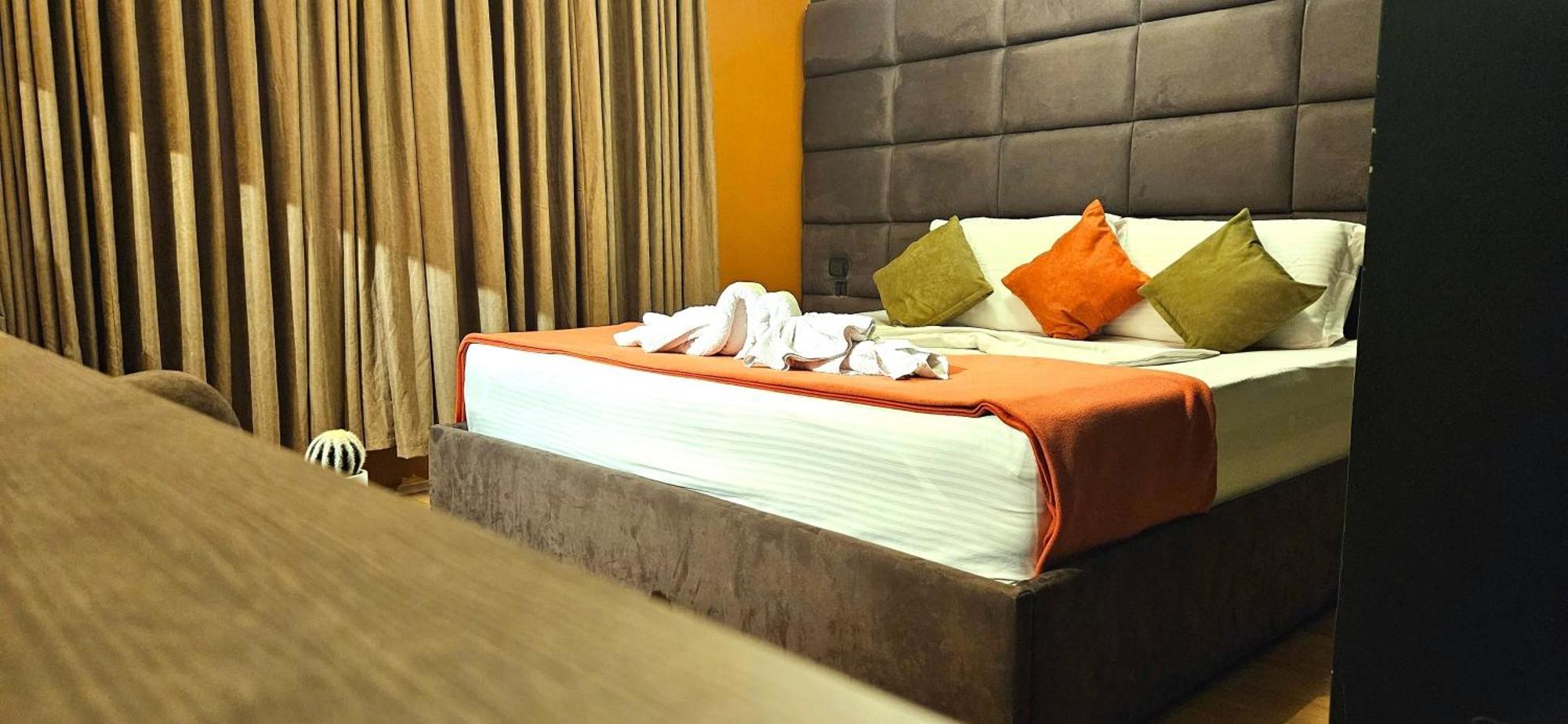 Orange Villa Tiranë Eksteriør bilde