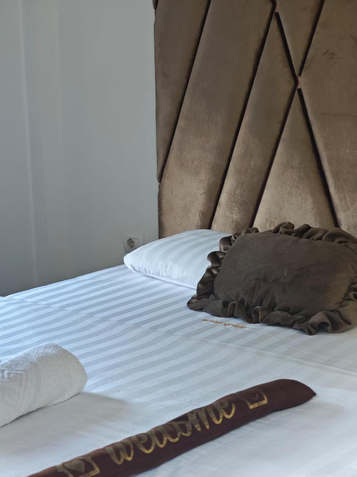Orange Villa Tiranë Eksteriør bilde